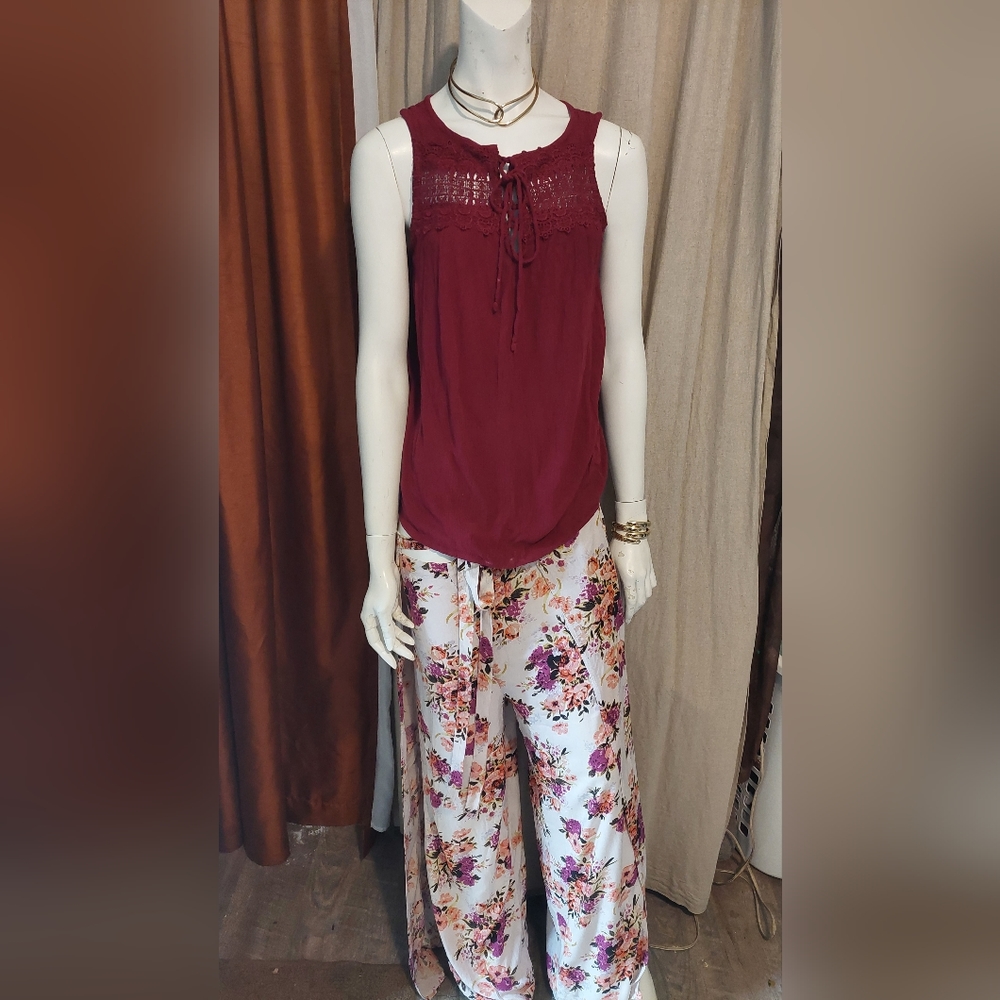 Wideleg pants with a slit and Shirt